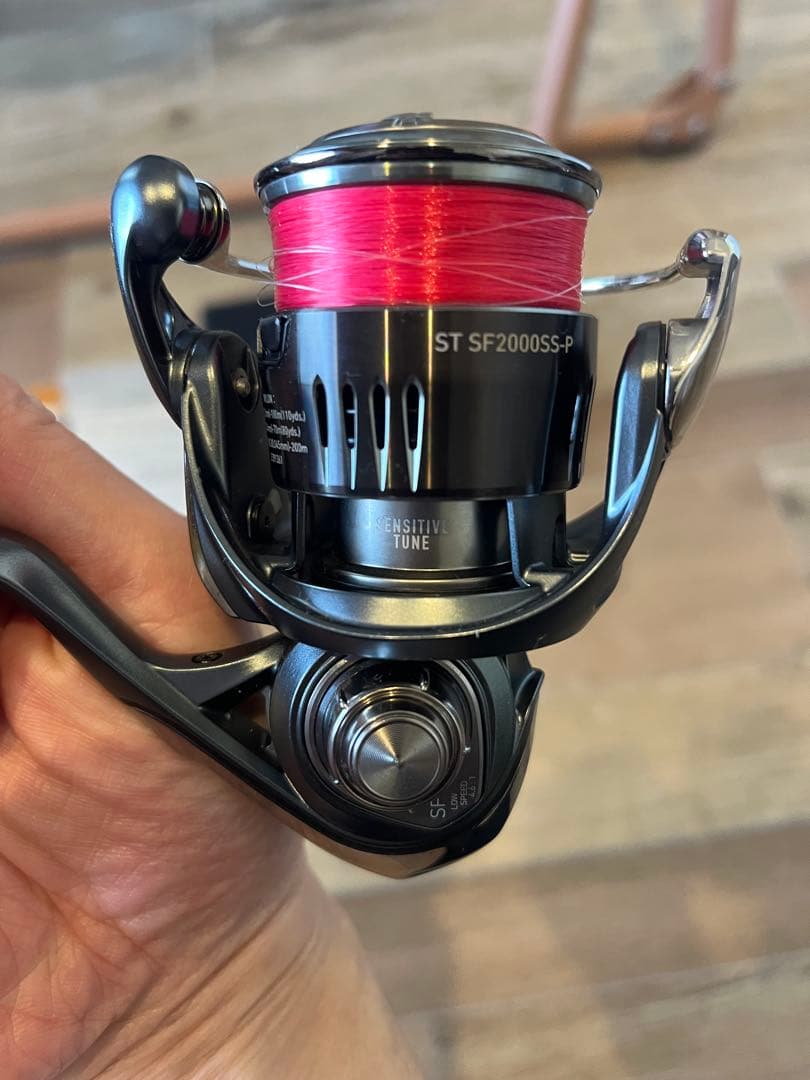 Daiwa 24エアリティST SF2000SS-P スピニングリール