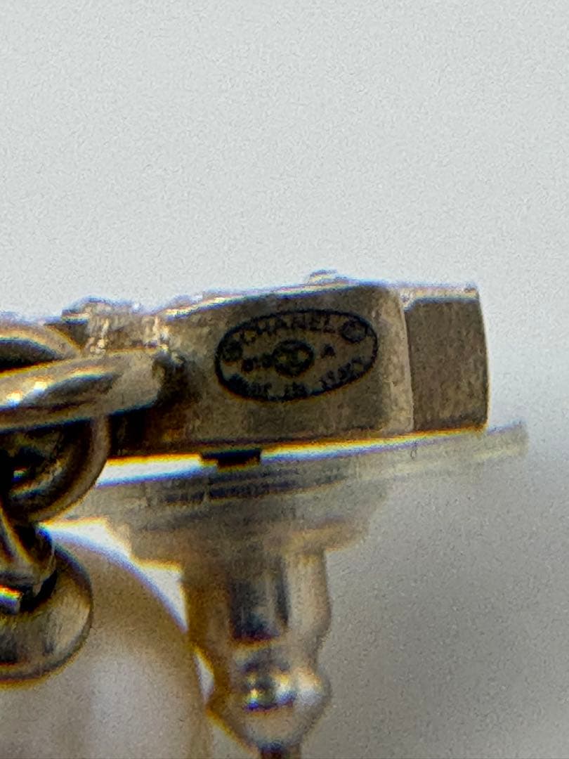 CHANELシャネル ココマークピアス ラインストーン スイングパール ゴールド