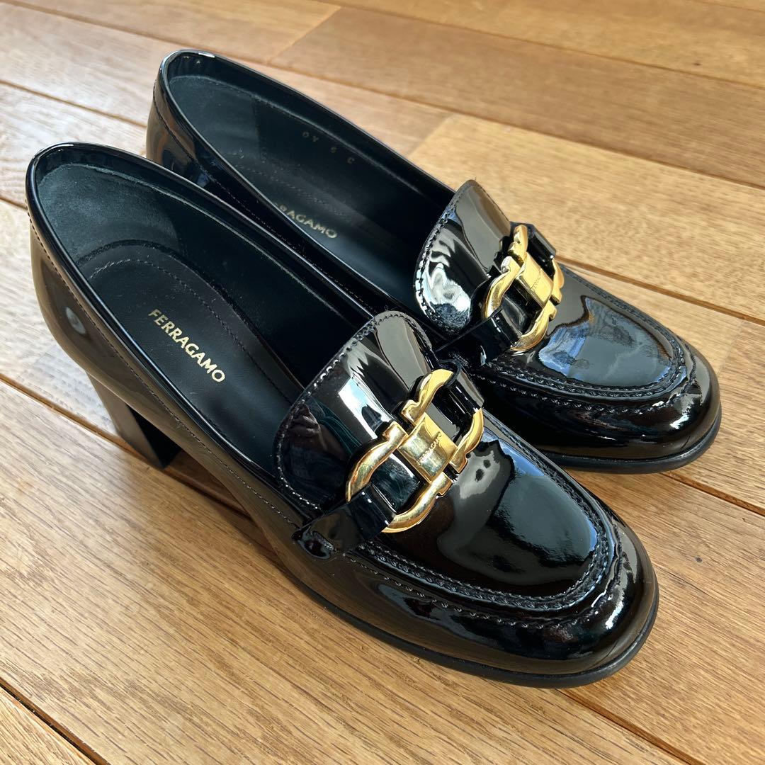 フェラガモ　ヒールローファー サイズ5