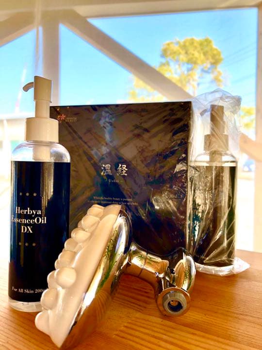 セラミック温熱美容器温経 -Unkei-