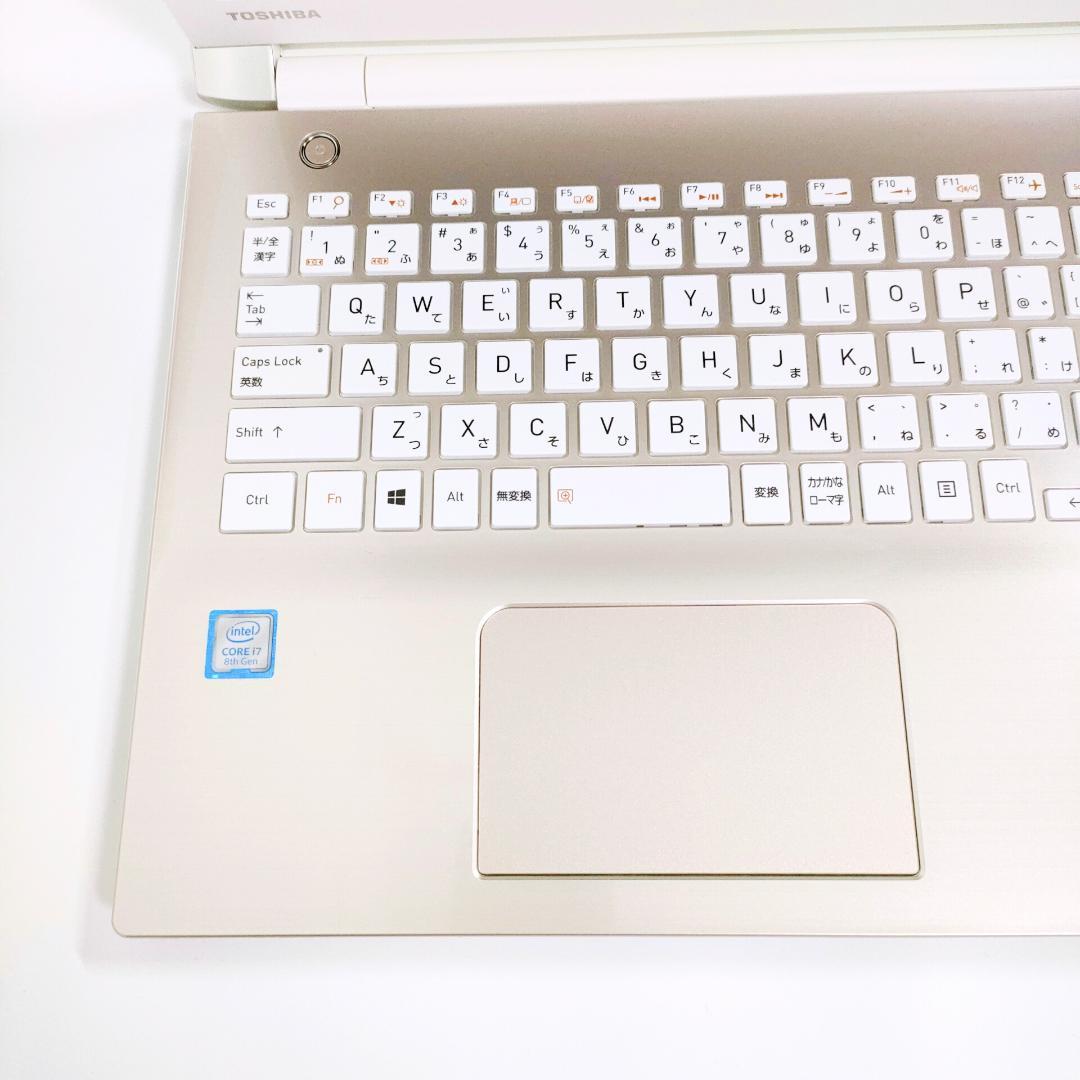 第8世代i7✨️Windows11/カメラ/SSD/オフィス/東芝ノートパソコン
