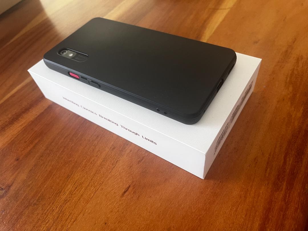 Bigme HiBreak Pro 6.13インチ 8+256GB Black