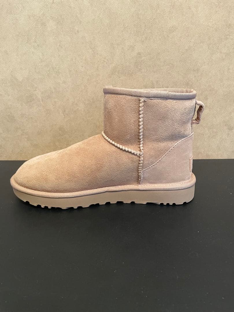 【未使用品】UGG Classic Mini ベージュ ショートブーツ