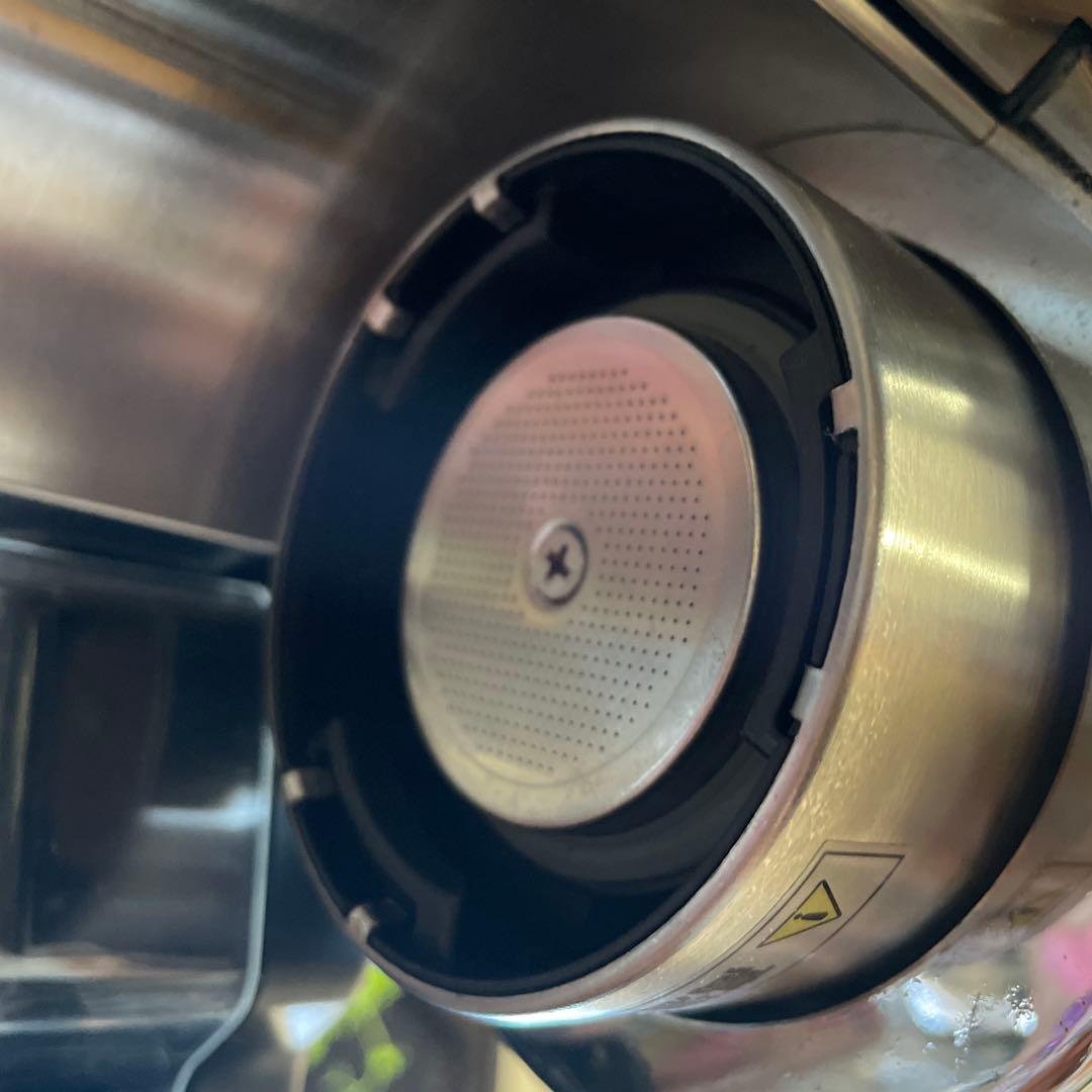 デロンギ　エスプレッソ　カプチーノメーカー　オートマティック　EC860M