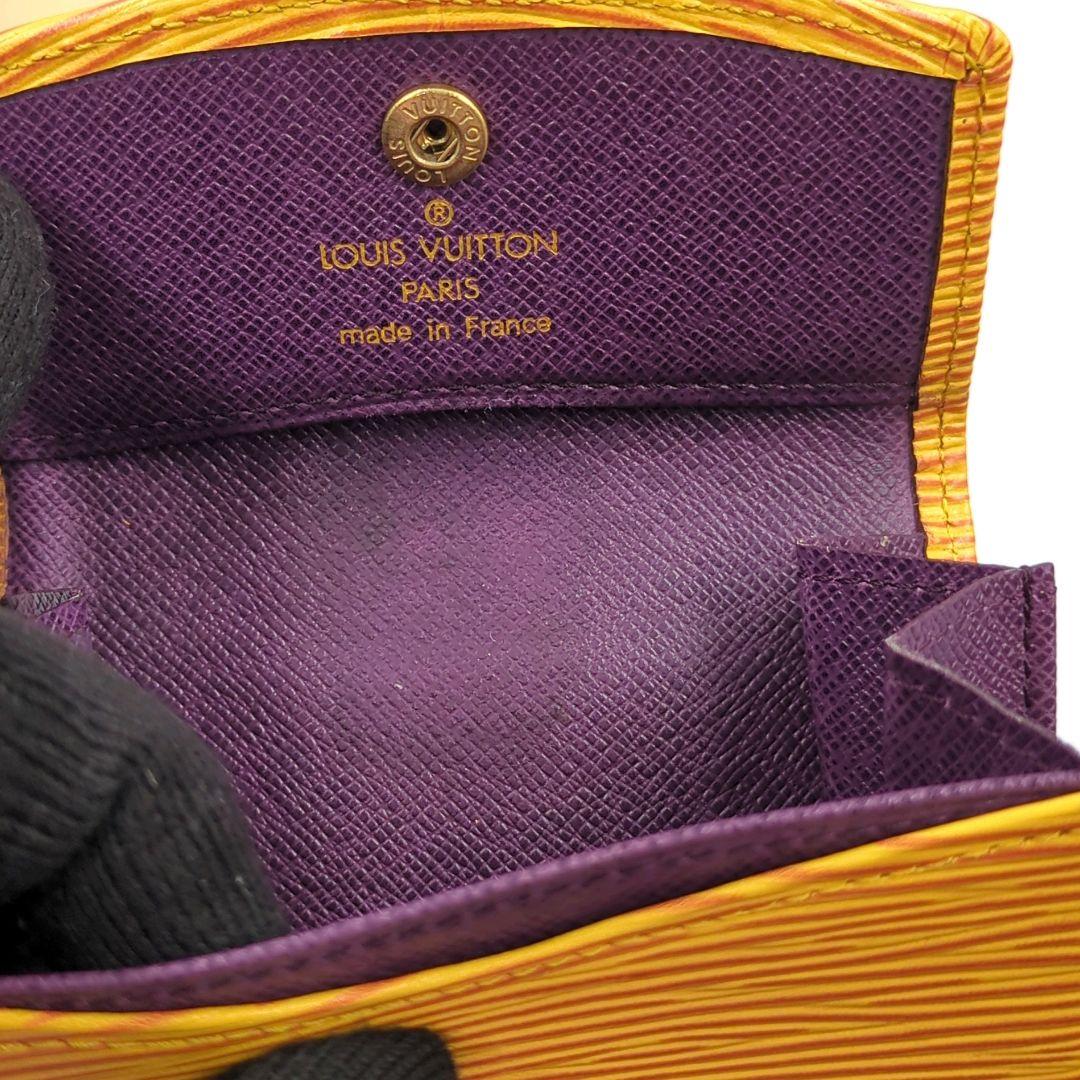 Louis Vuitton 　エピレザー 　名刺入れ　パスケース