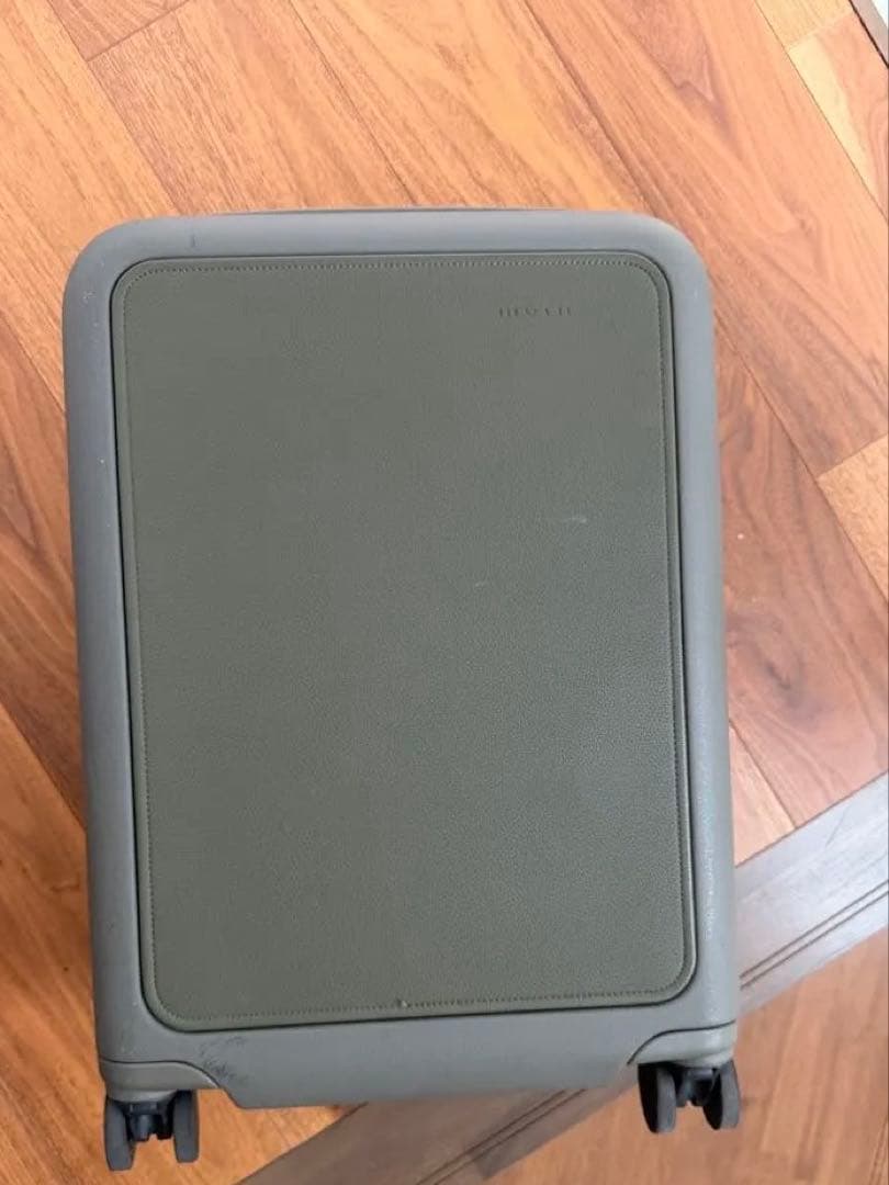 moln（モルン）　キャリーオンスーツケース・モス（緑）