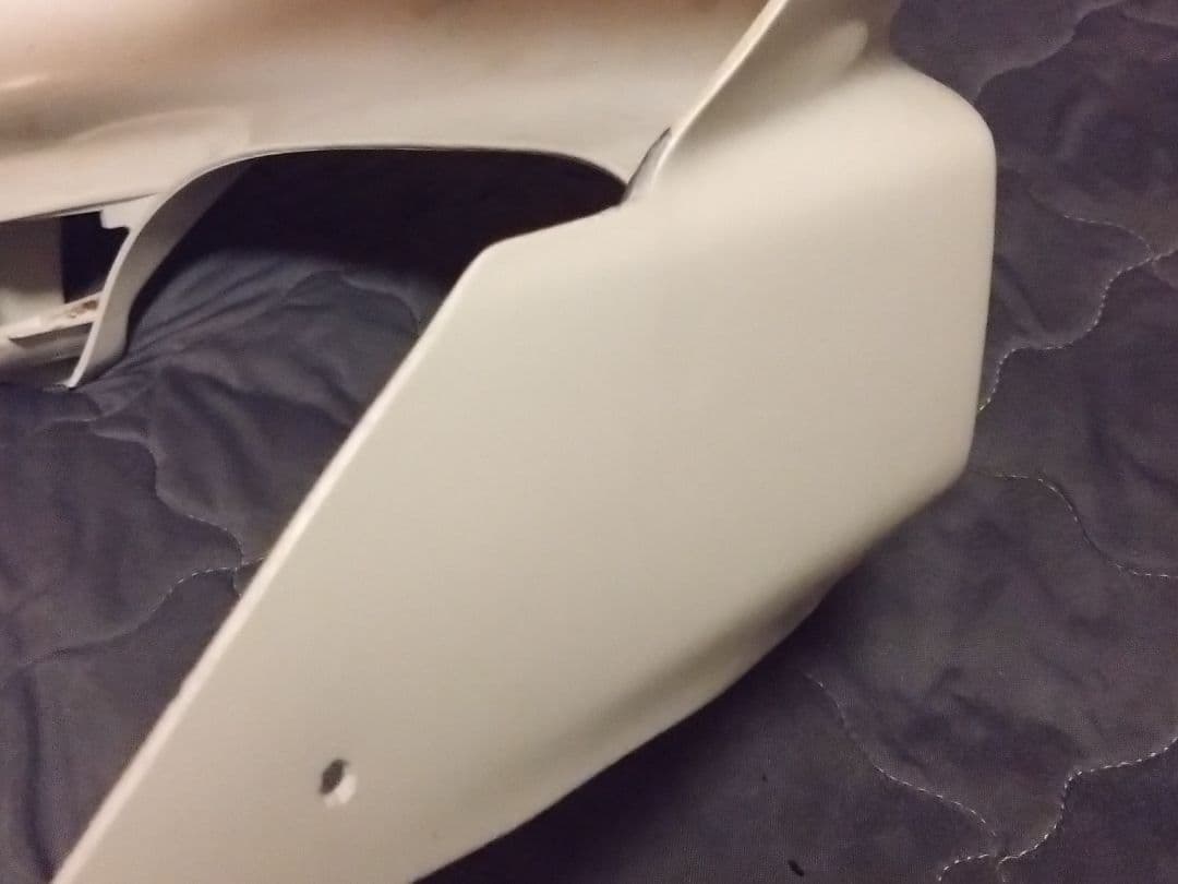 NS-1 AC12 アッパーカウル　傷補修・塗装済　ホンダ純正色　タフタホワイト