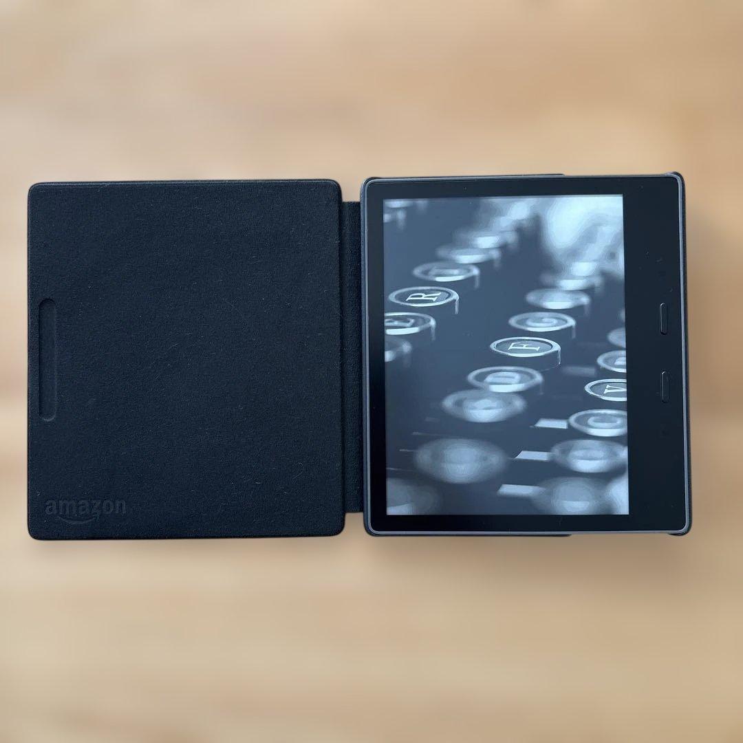 Kindle Oasis 10世代 8GB ブラック 広告無し 純正カバー付き