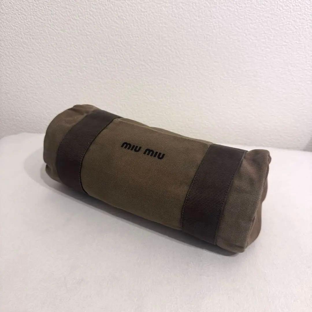 【美品】miumiu ミュウミュウ デニム ドラム型 ポーチ ブラウン 大容量