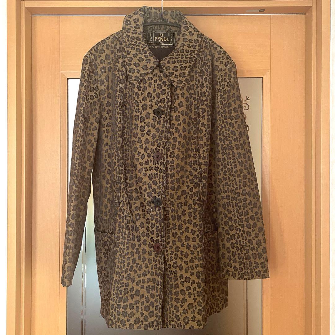 FENDIレオパード柄ジャケット