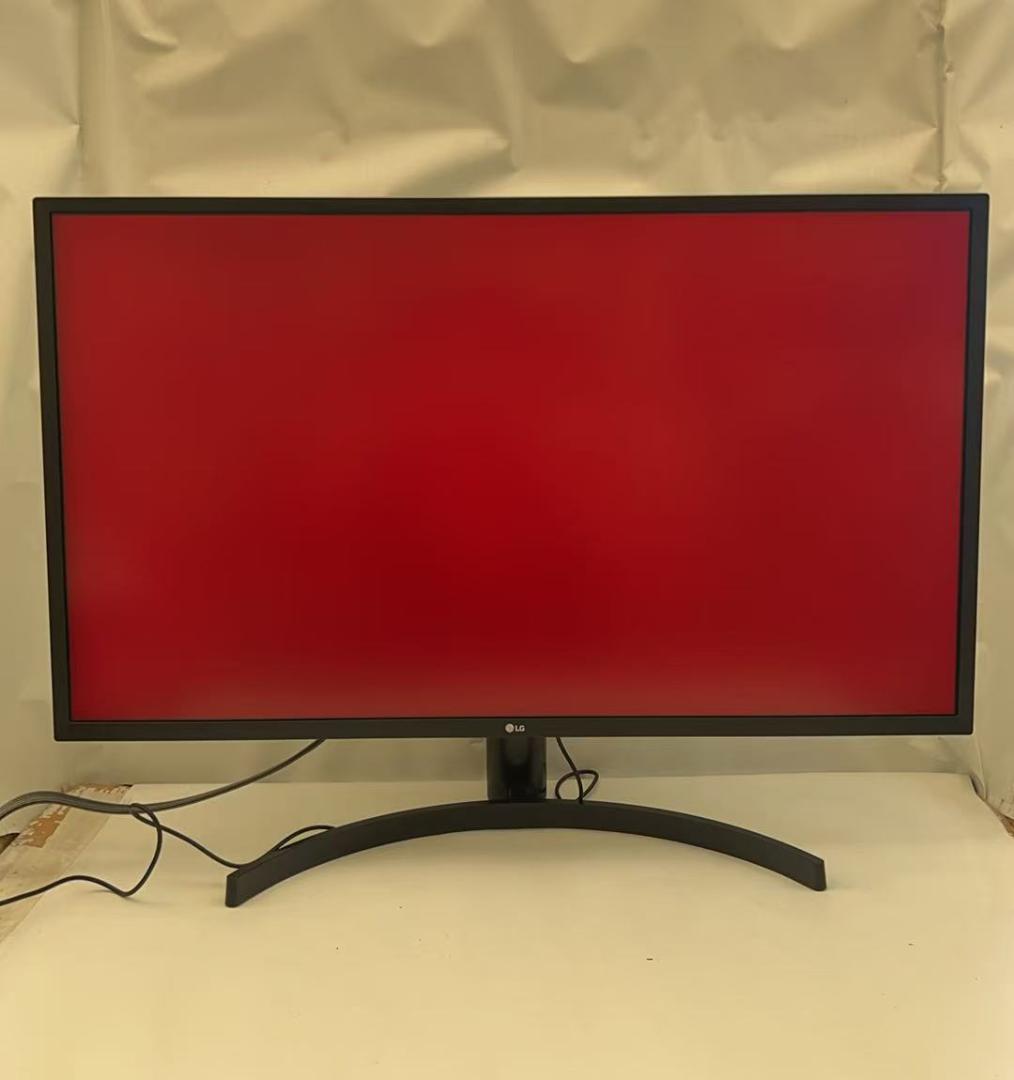 LG 31.5インチ　4Kモニター　32UK550