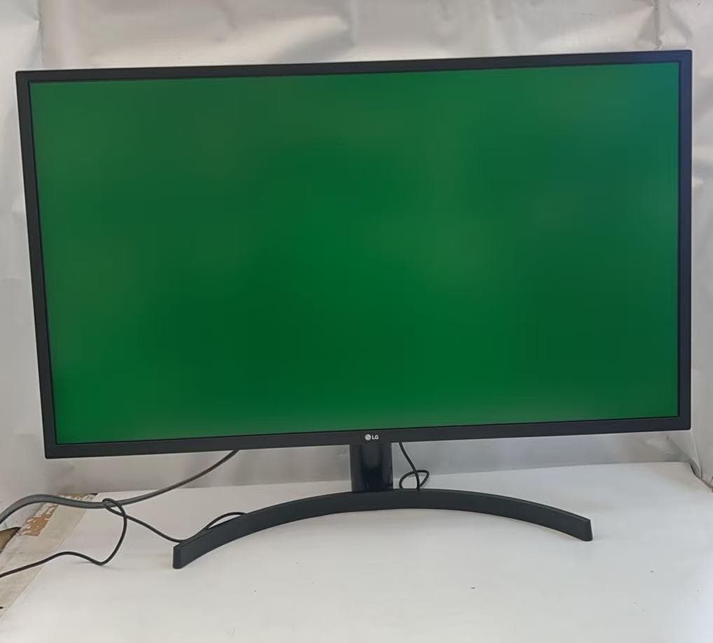 LG 31.5インチ　4Kモニター　32UK550