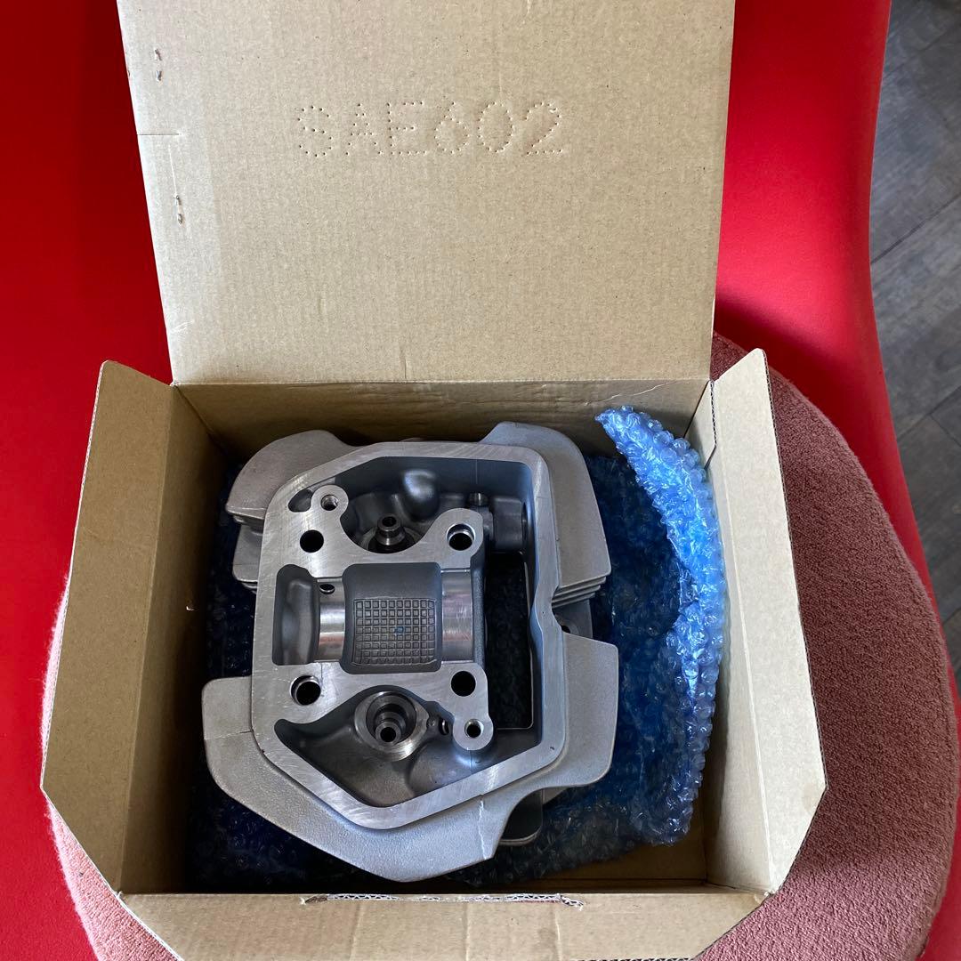 ✴︎純正部品✴︎ヘッドcomp.シリンダー12200-GEY-640