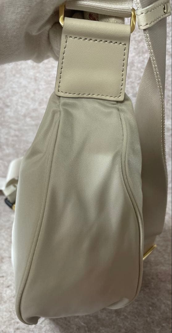 【3652】VIOLAd’ORO / ナイロン ボディーバッグ ショルダー