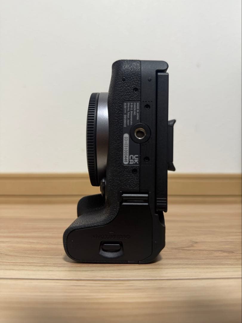 Canon EOS R10 ボディ 美品 シャッター少 動作◎ 即日発送