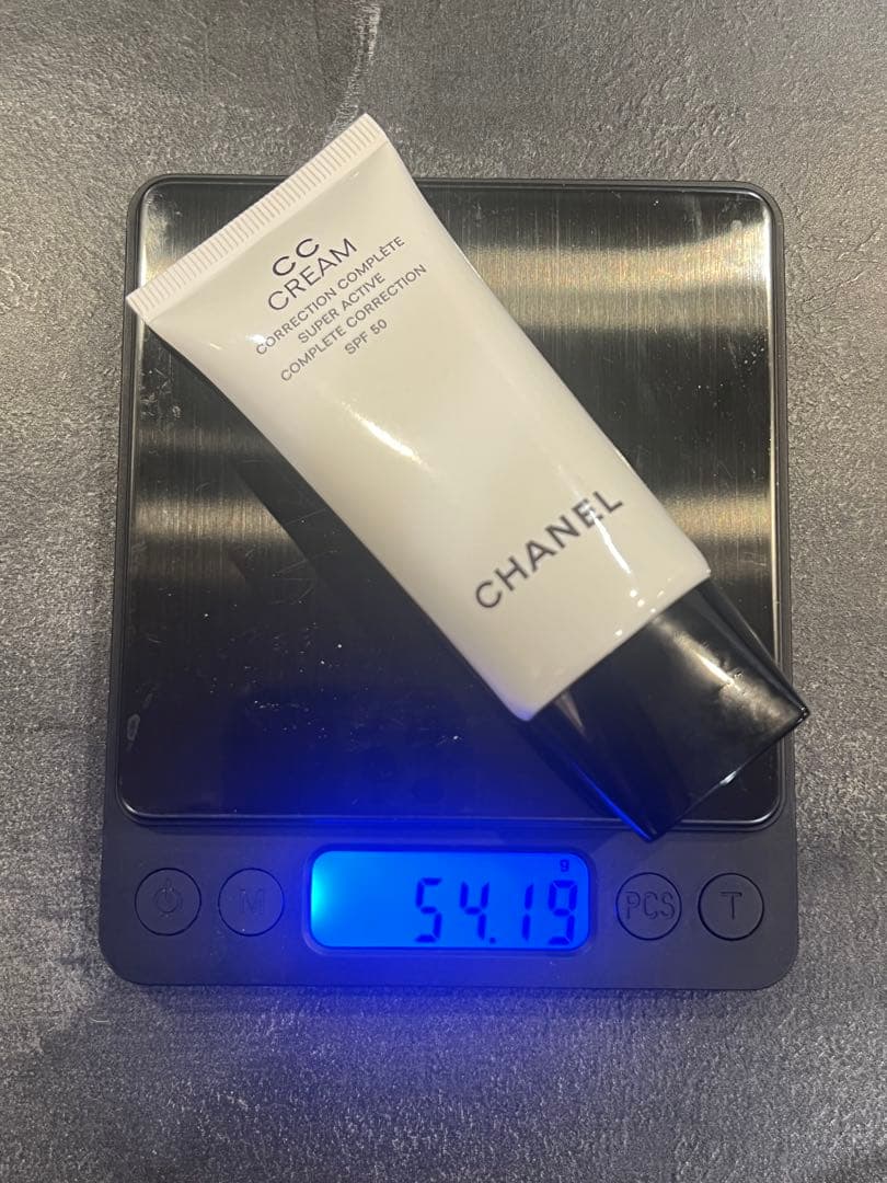 シャネル　CCクリームN 21 ベージュ