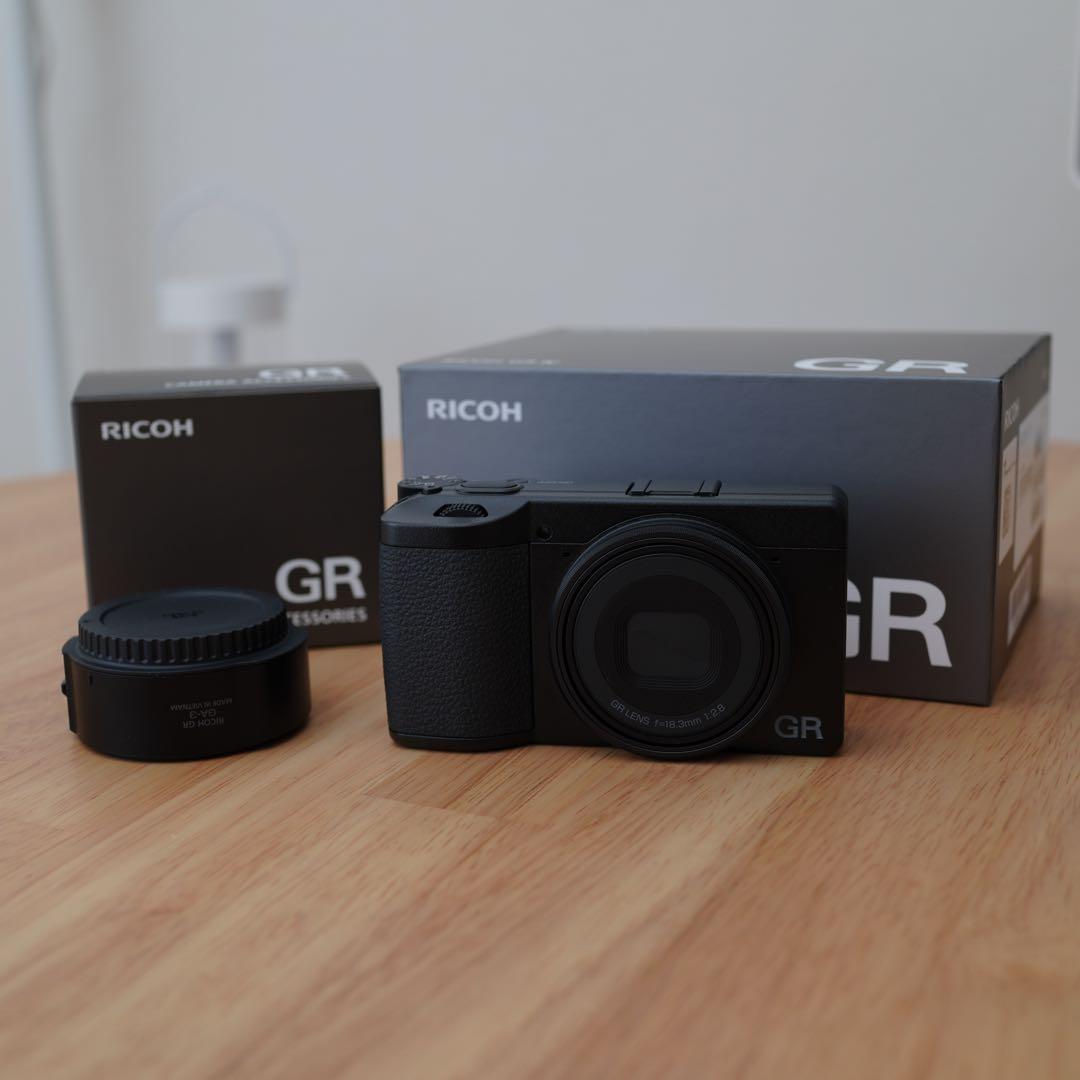 ほぼ未使用　RICOH GR IV コンパクトデジタルカメラ　レンズアダプタ付き