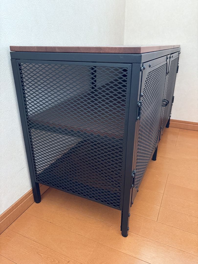 IKEA テレビ台 FJÄLLBO（フィエルボ） スチールキャビネット　イケア