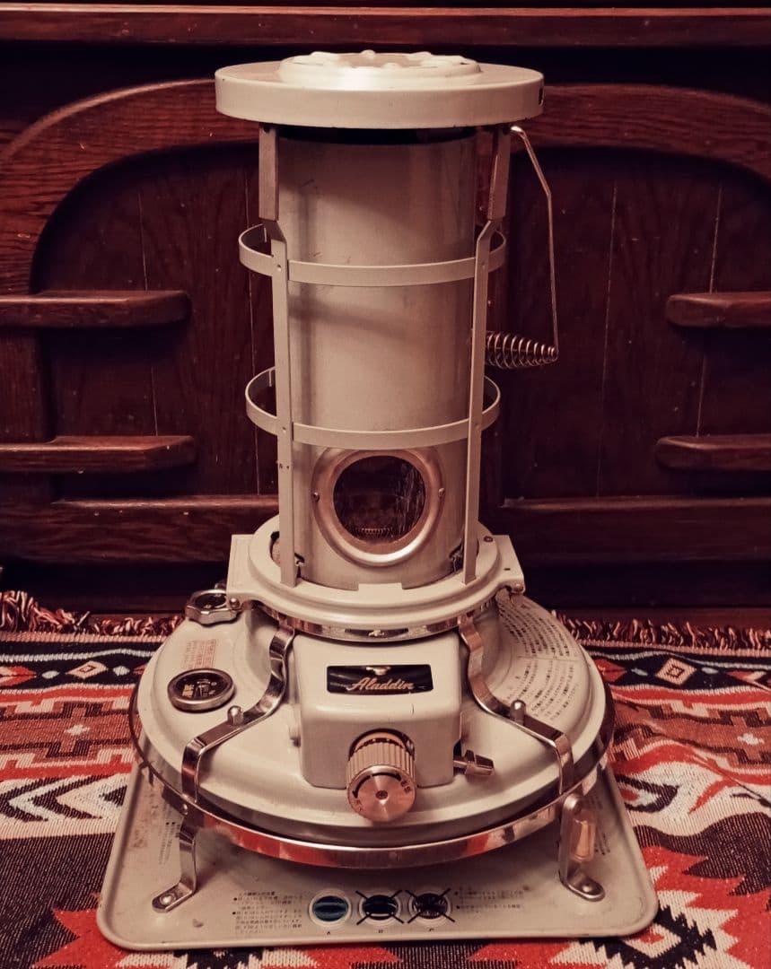 アラジンストーブ、メンテナンス済。グリーン。