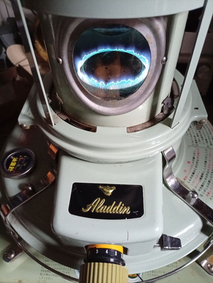 アラジンストーブ、メンテナンス済。グリーン。