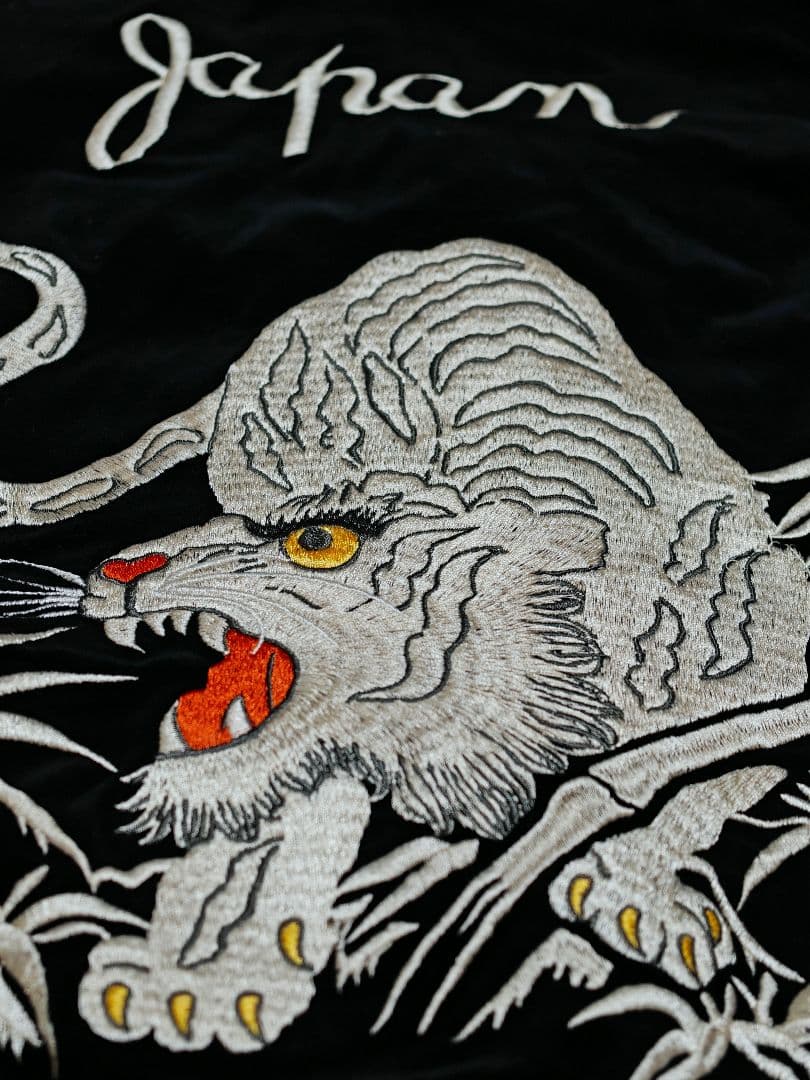 AVIREX USA２面用 虎 ワシ 日本限定 別珍 スカジャン vintage