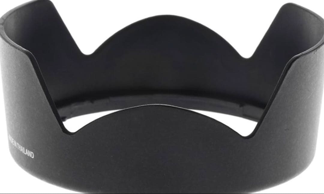 D3200及びNikon AF-S DX ズ-ムNikkor 18-70mm