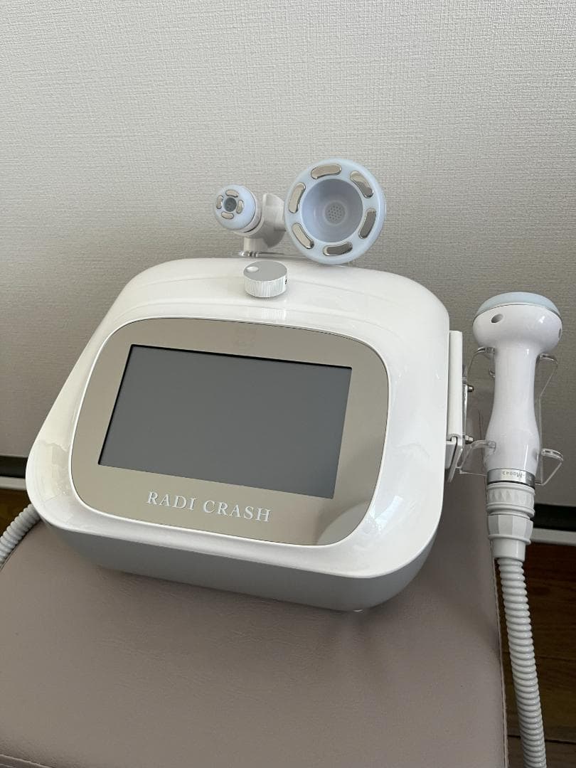 【 RADI CRASH 】 ラジクラッシュ　　　「家庭でもエステの効果を」