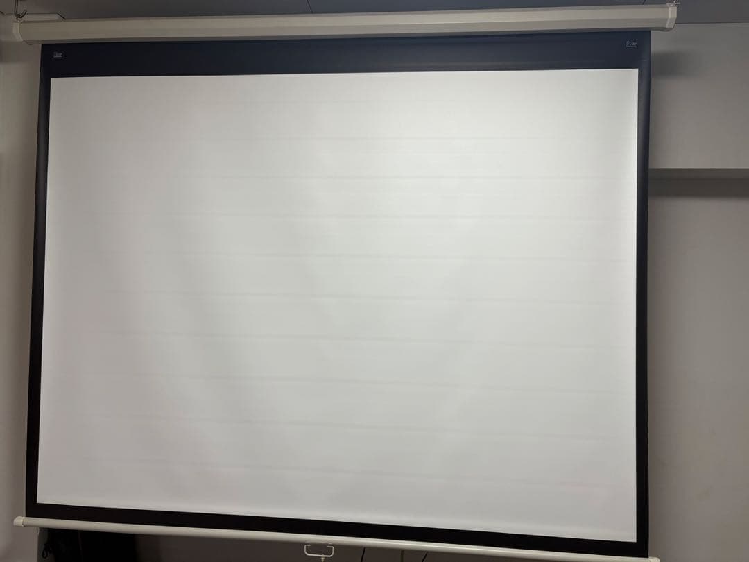 手動吊り下げ式 プロジェクタースクリーン 75インチ（4:3）