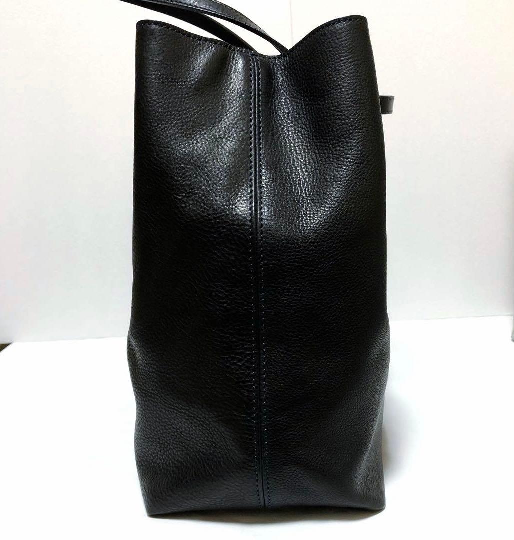 新品同様✨フェリージ トートバッグ 11/91ネイビー A4可 チャーム レザー