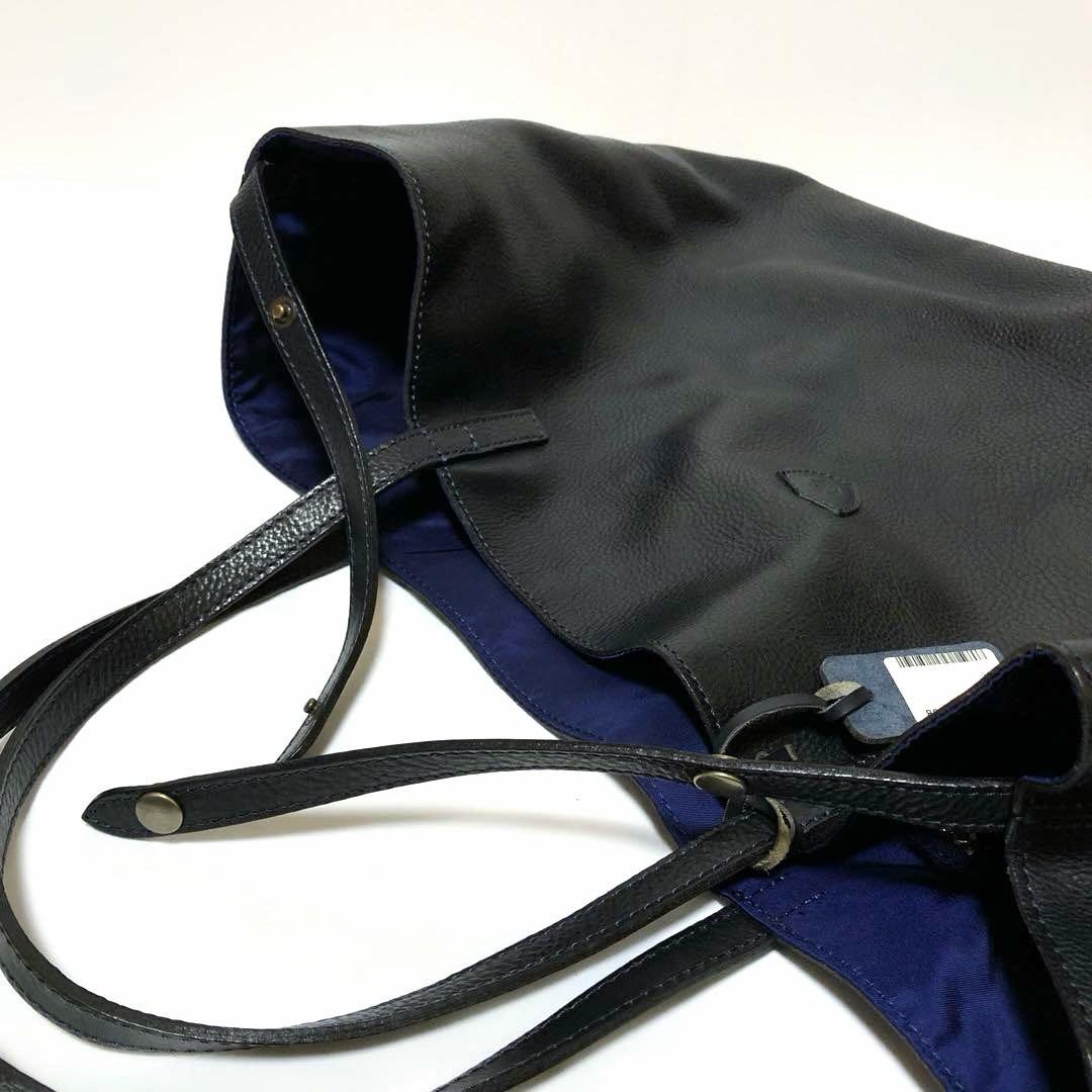 新品同様✨フェリージ トートバッグ 11/91ネイビー A4可 チャーム レザー