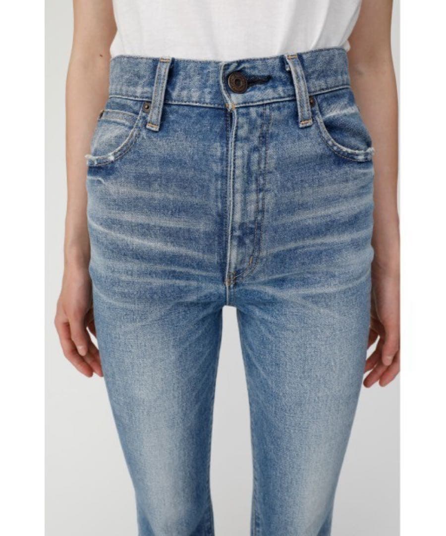 新品　moussy 25 MVS FLARE デニム　フレア　ブーツカット