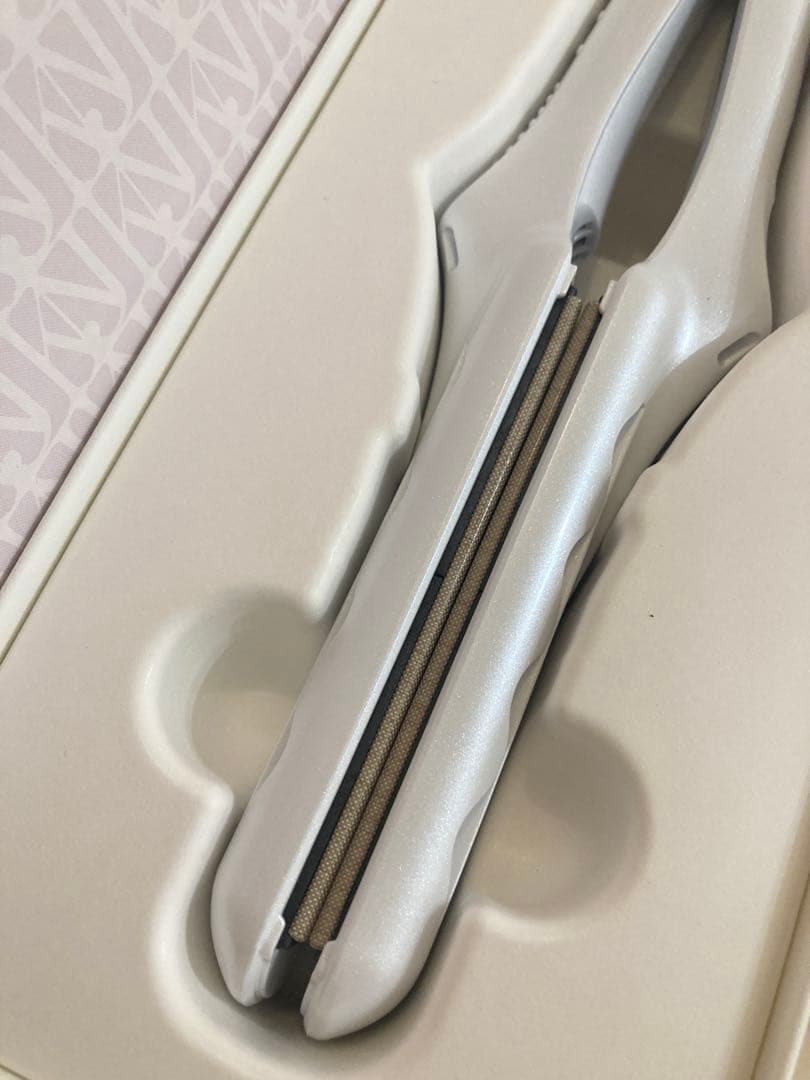 KINUJO 絹女 ストレートヘアアイロン