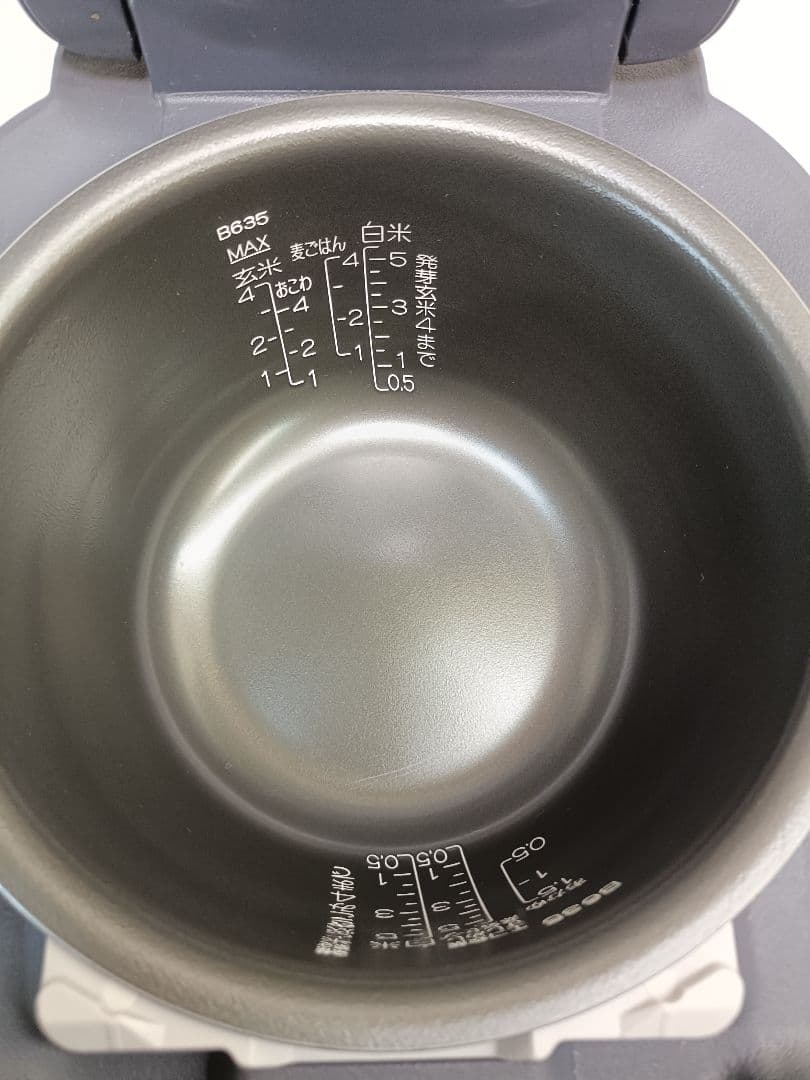 象印 圧力IH炊飯ジャー 極め炊き NW-YB10型　5.5合　25年製