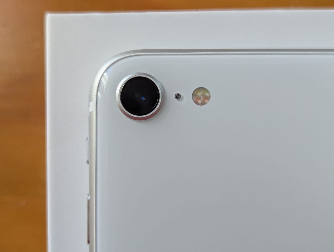 Apple iPhoneSE2 （第2世代）ホワイト 本体128GB