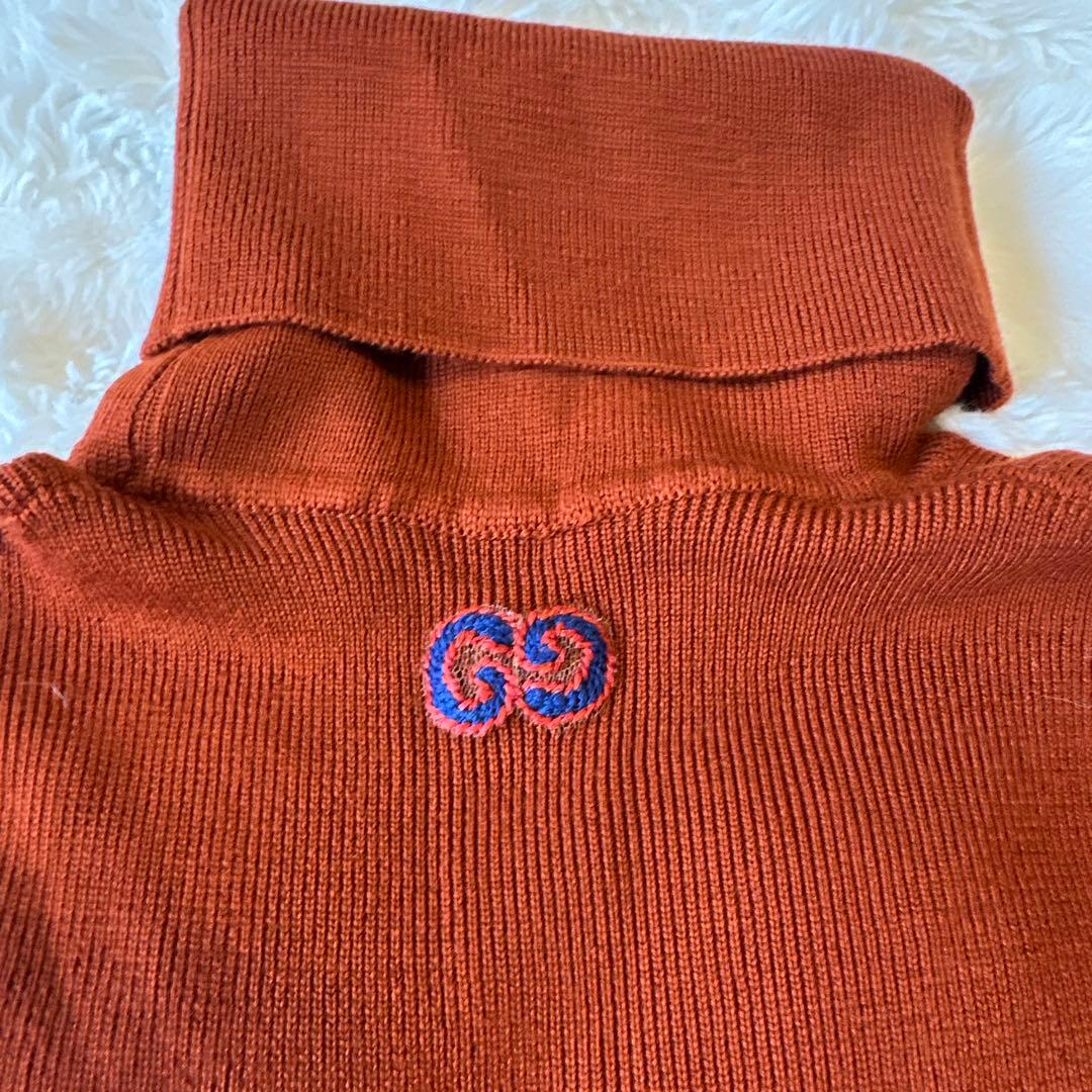 GUCCI オレンジ タートルネック Sサイズ
