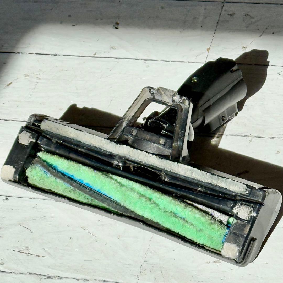 2022年製 東芝「トルネオ・コードレス」スティッククリーナー