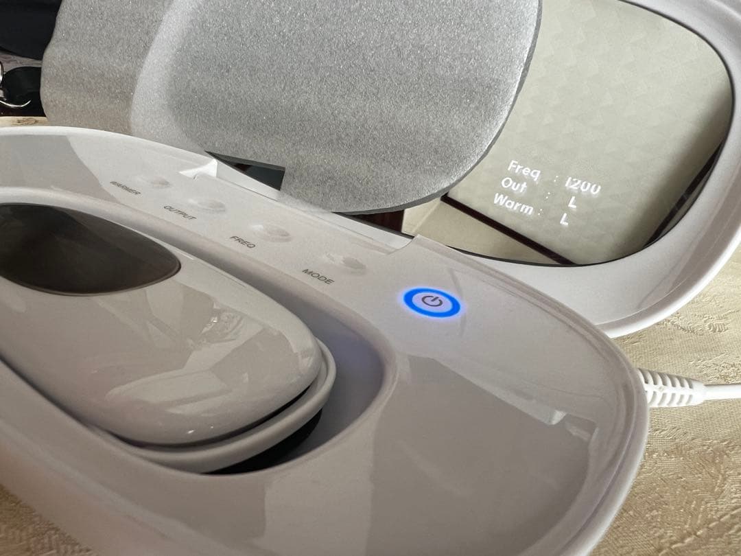 ※最終値下げ※モイスティーヌ　I V 美容器+スキンマスクのセット