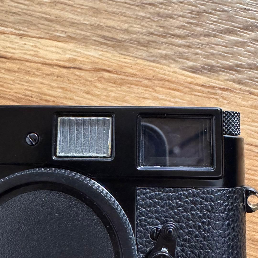 フィルムカメラ Leica M2 Glossy Black Repaint