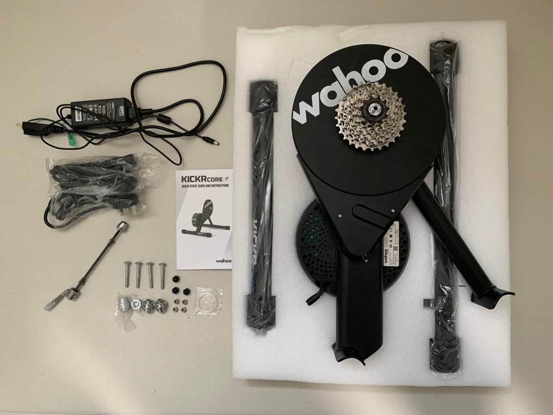 Wahoo KICKR CORE ローラー台　★スプロケット付き★ 不足部品有り