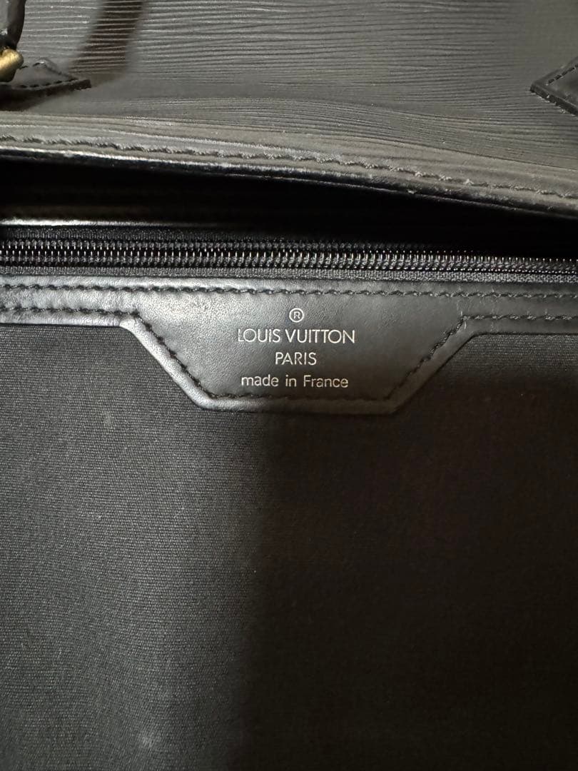 ルイヴィトン エピ サックプラ PM トートバッグ ブラック