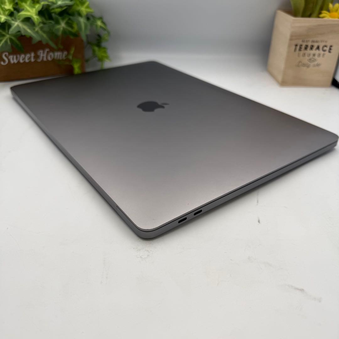 MacBook Pro 16インチ 2019 Ci9/32GB/1TB GPU