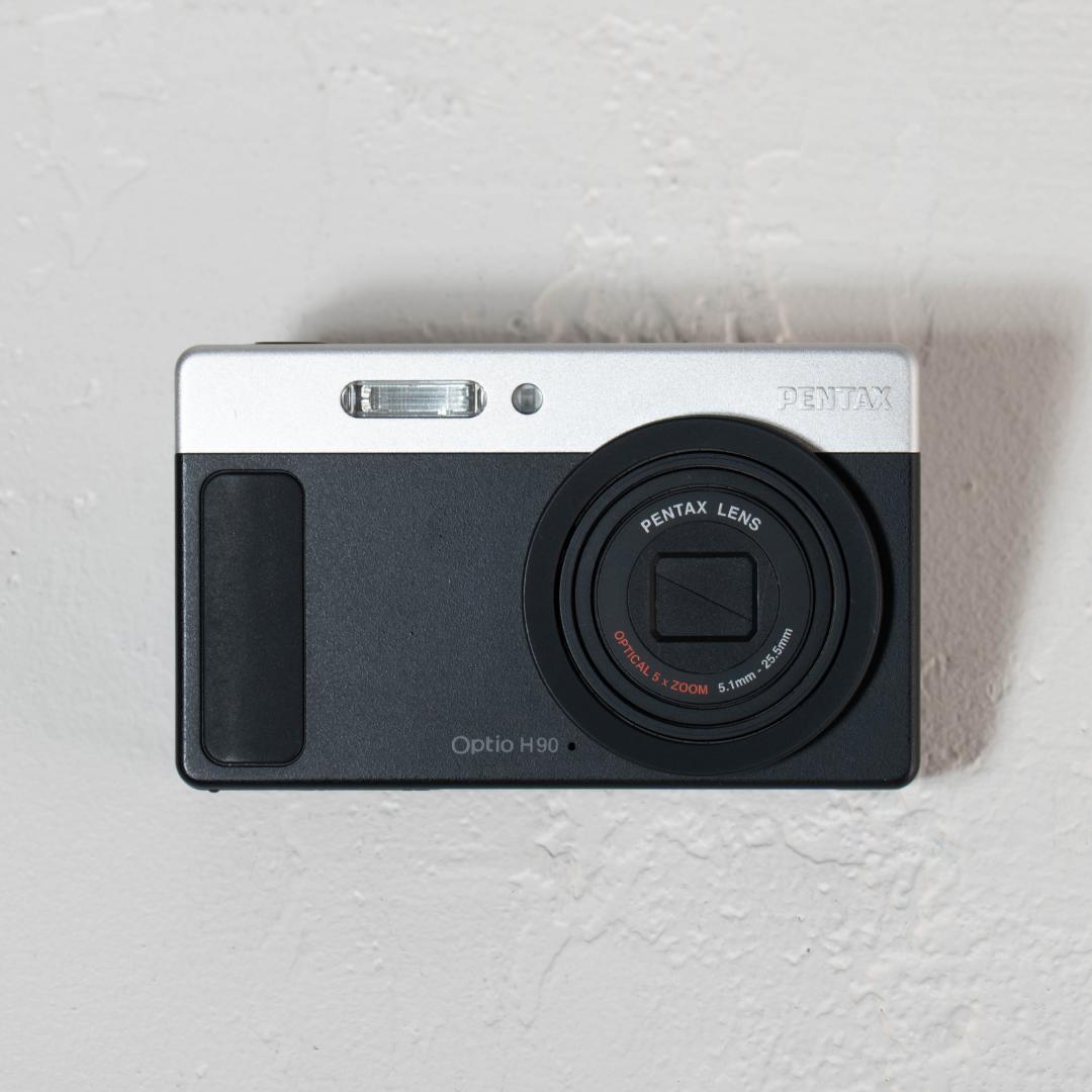 【可愛いすぎるコンデジ】PENTAX optio H90 ブラック×シルバー