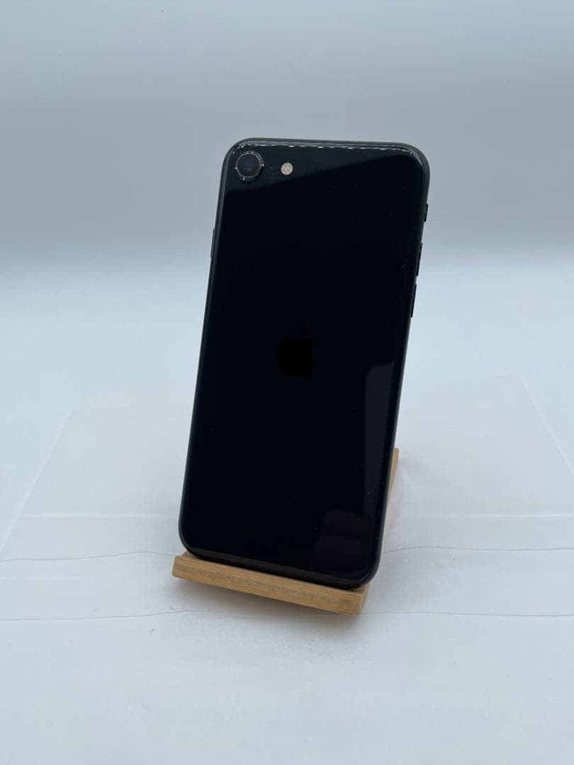 た*ン様 iPhone SE (第2世代) ブラック 128GB SIMフリー