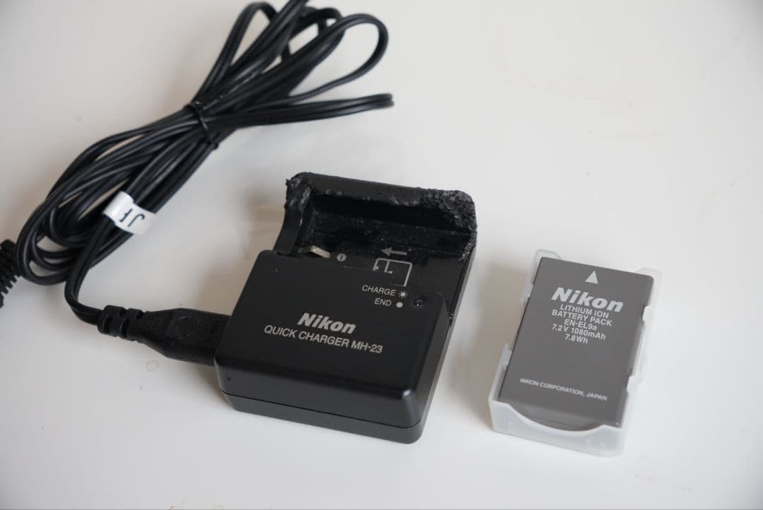 Nikon D5000 デジタル一眼レフカメラ 18-55 VR Kit