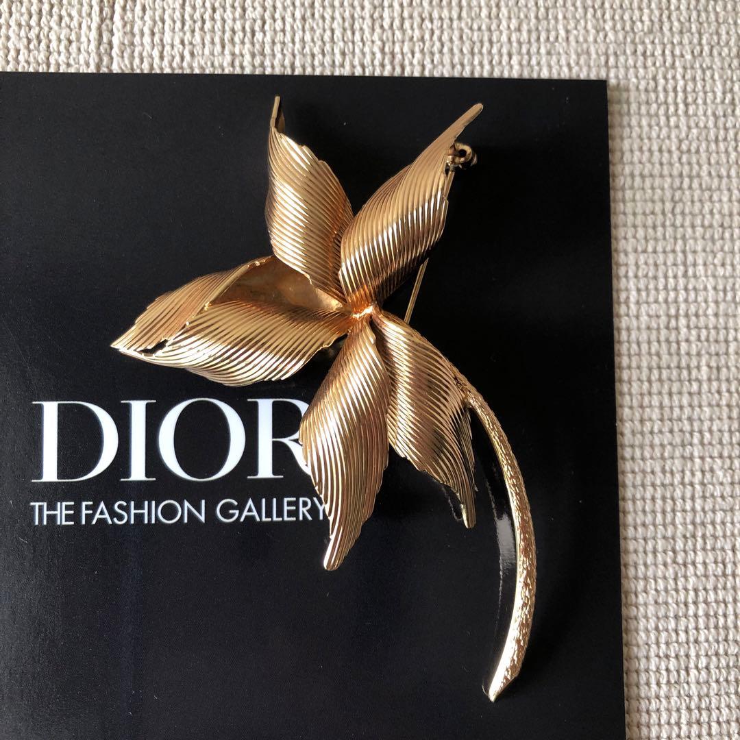 ディオール　DIOR ブローチ
