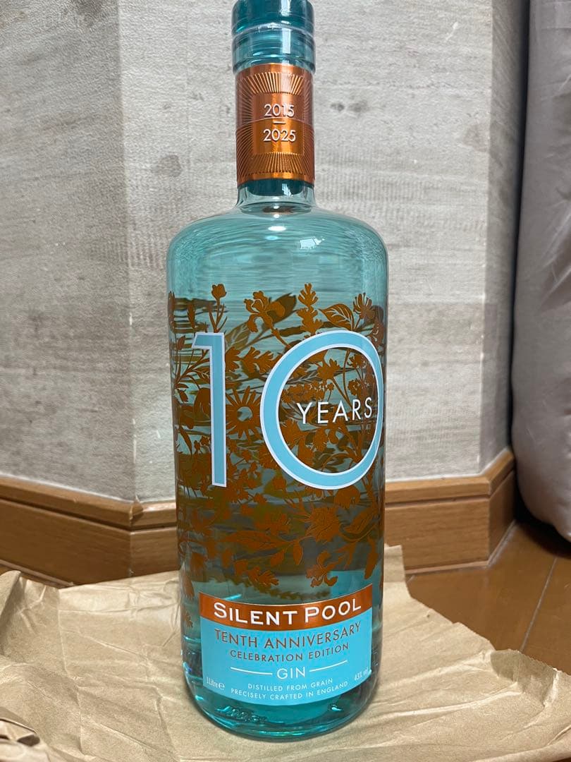 その他 Silent Pool Tenth Anniversary Gin 1000ml