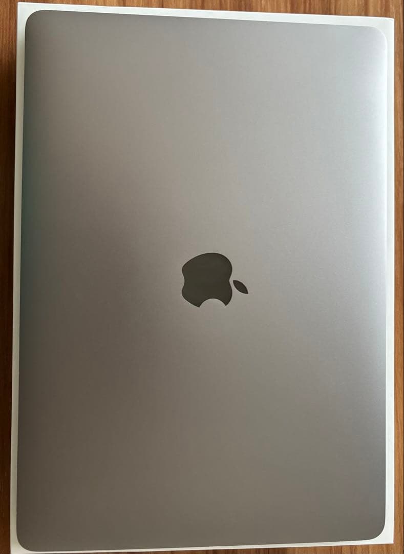 Apple MacBook Air 13インチ（2020年モデル/ A2179)