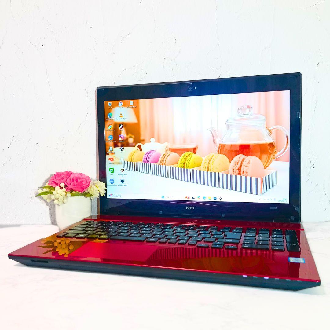 美品レッド❣️すぐ使える薄型ノートパソコン✨️初心者OK✨️サクサク快適SSD