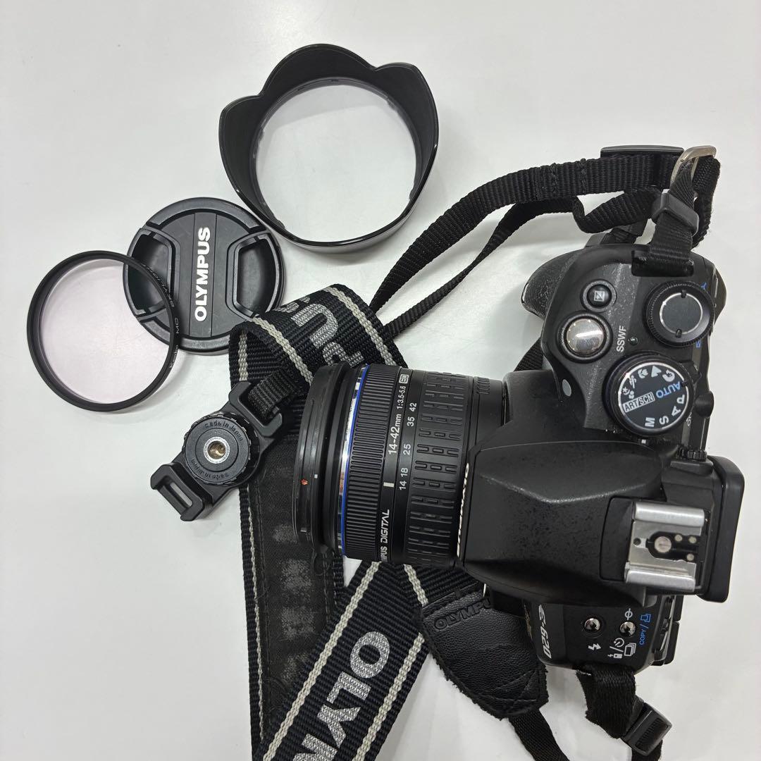 オリンパス E-620 デジタル一眼レフ＋14-42mm レンズセット フード付