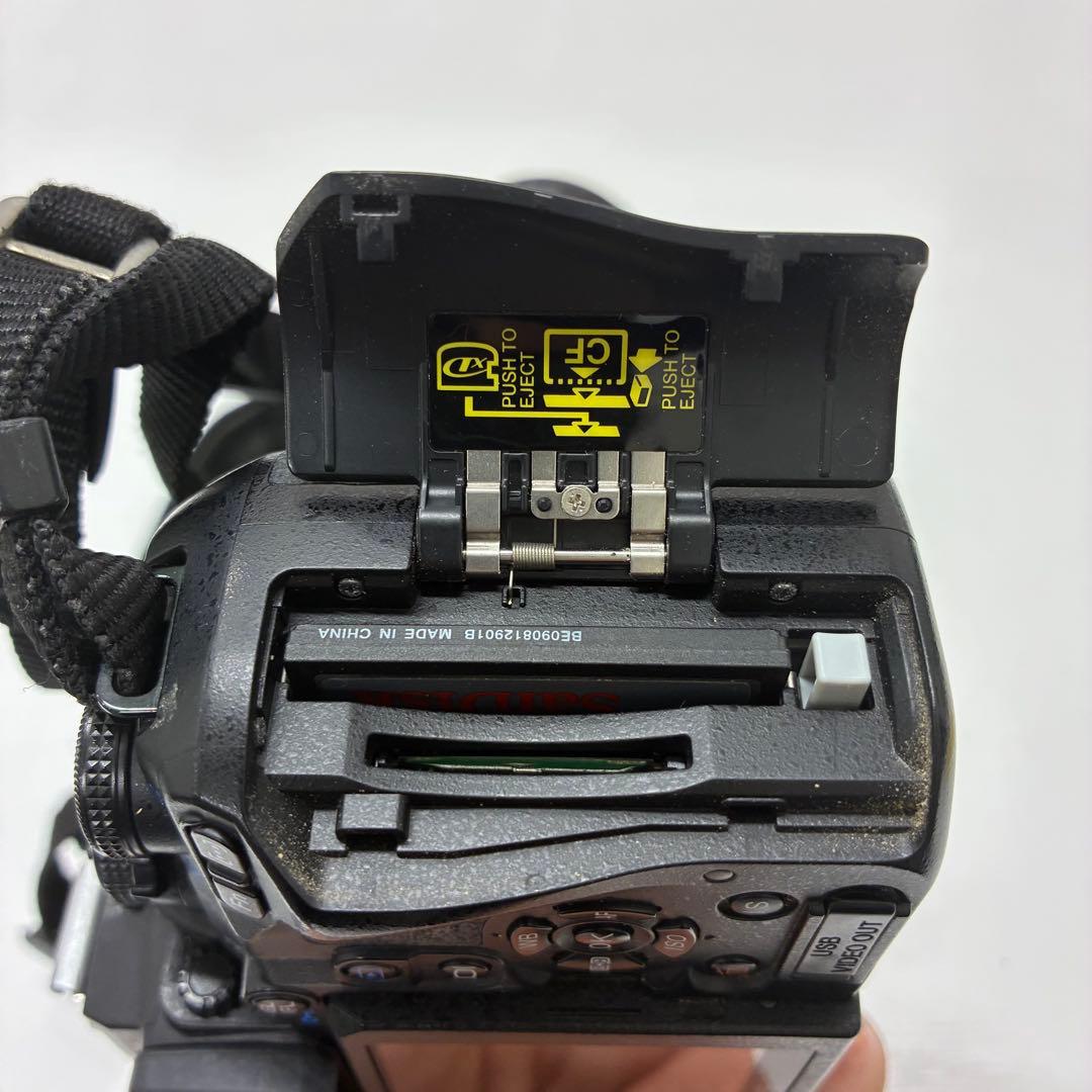 オリンパス E-620 デジタル一眼レフ＋14-42mm レンズセット フード付